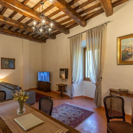 ホテル Borgo Petroro トーディ エクステリア 写真