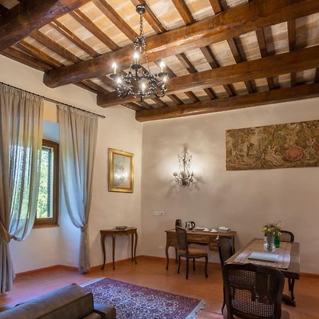 ホテル Borgo Petroro トーディ エクステリア 写真
